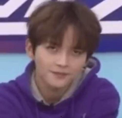 职业吃瓜人员视频,视频中的幕后故事与趣味瞬间