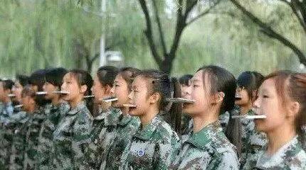 吃瓜军训教官视频