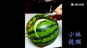 吃冰冻哈密瓜的视频,冰冻哈密瓜，口感与营养的双重享受