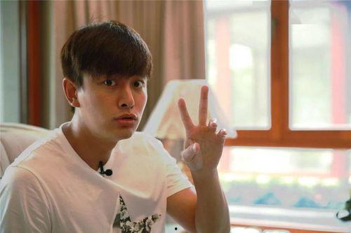 caro赖赖吃瓜视频,揭秘网红caro赖赖吃瓜视频背后的故事