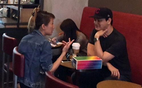 猛男表妹吃瓜视频