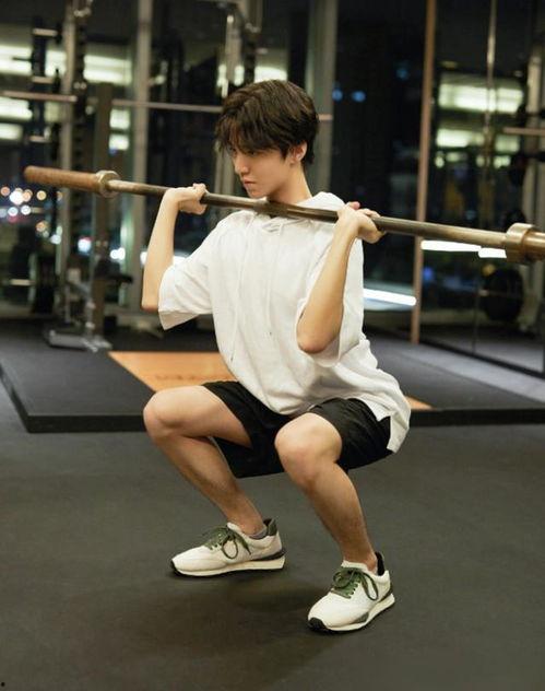 王俊凯双人吃瓜视频