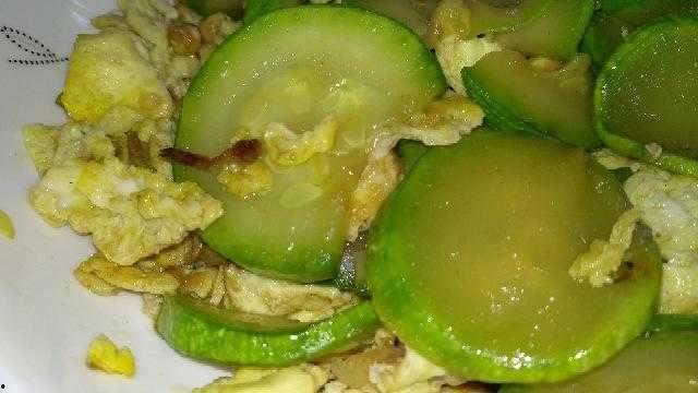 吃茭瓜需要去掉籽吗视频,美味无籽茭瓜轻松制作